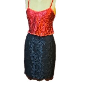 Kay Unger black full lace skirt like new